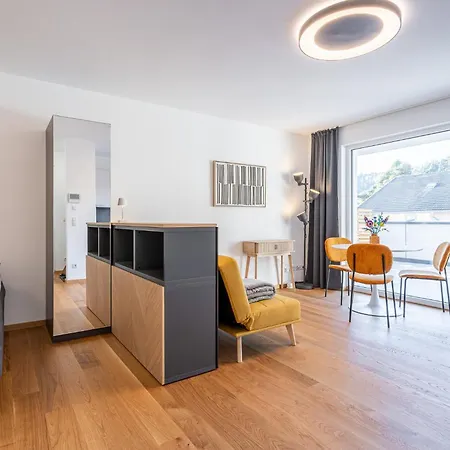 Apartment Modernes Mit Sonniger Dachterrasse *