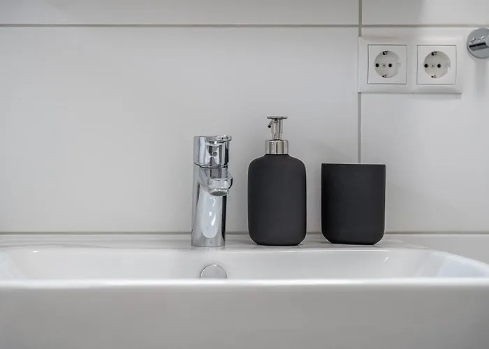 Modernes Mit Sonniger Dachterrasse *